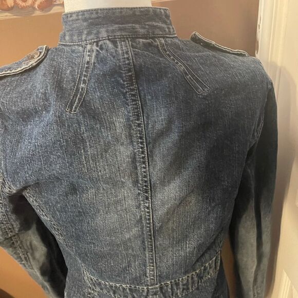 Sonoma life style Denim Button up NWOt - Picture 6 of 9